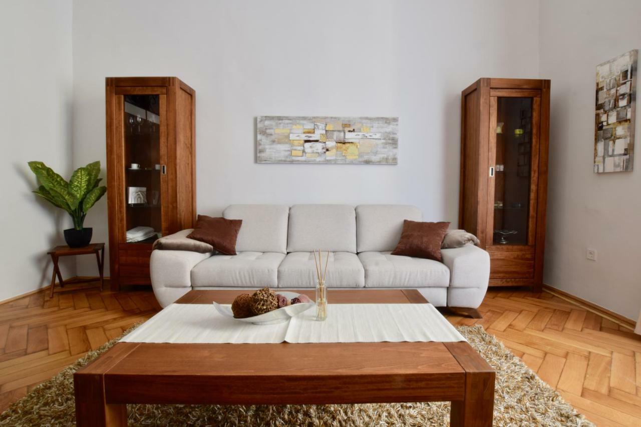 Luxury Apartment By Hi5 - Havas Street Budapest Exterior foto
